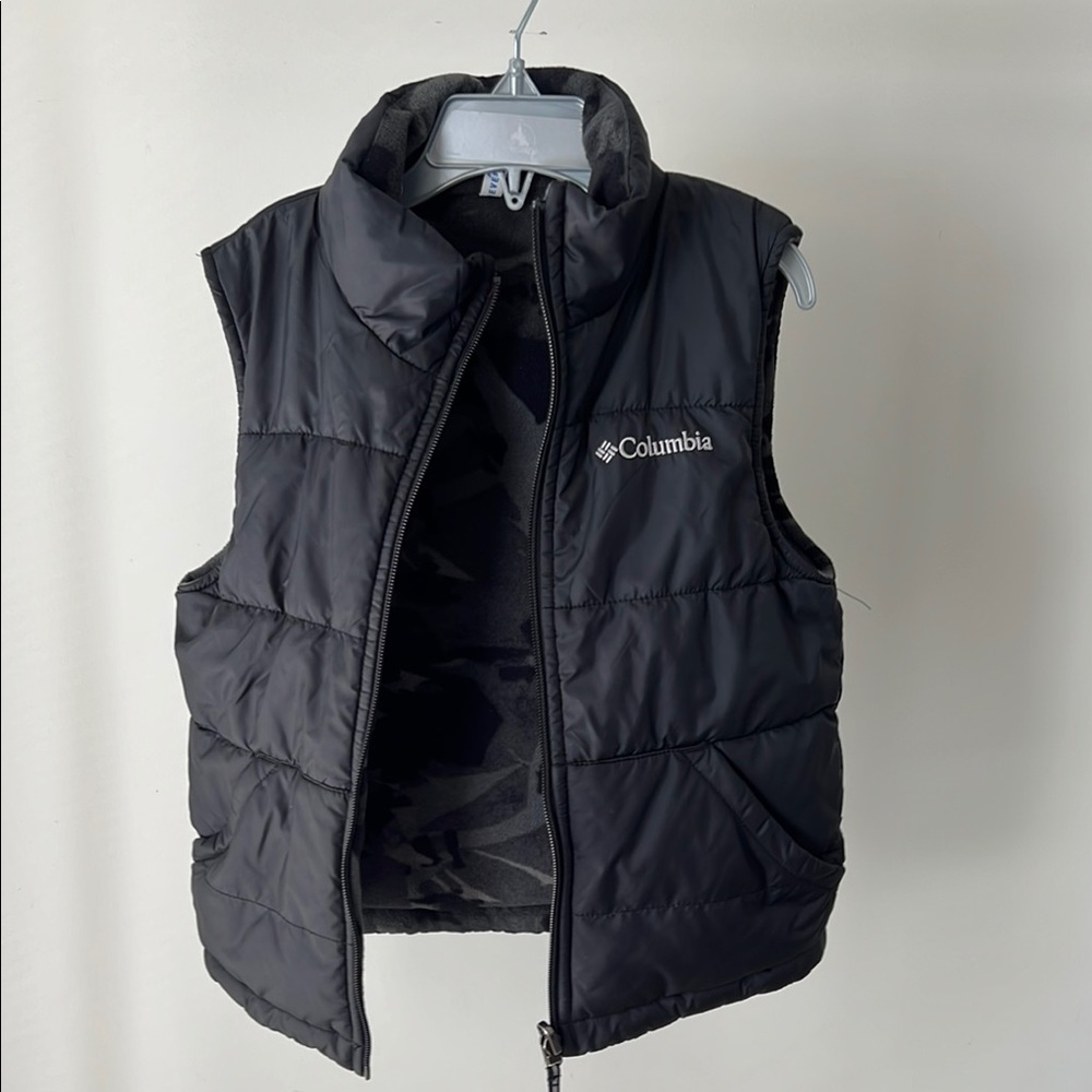 Columbia Reversible Charcoal Quilted Vest